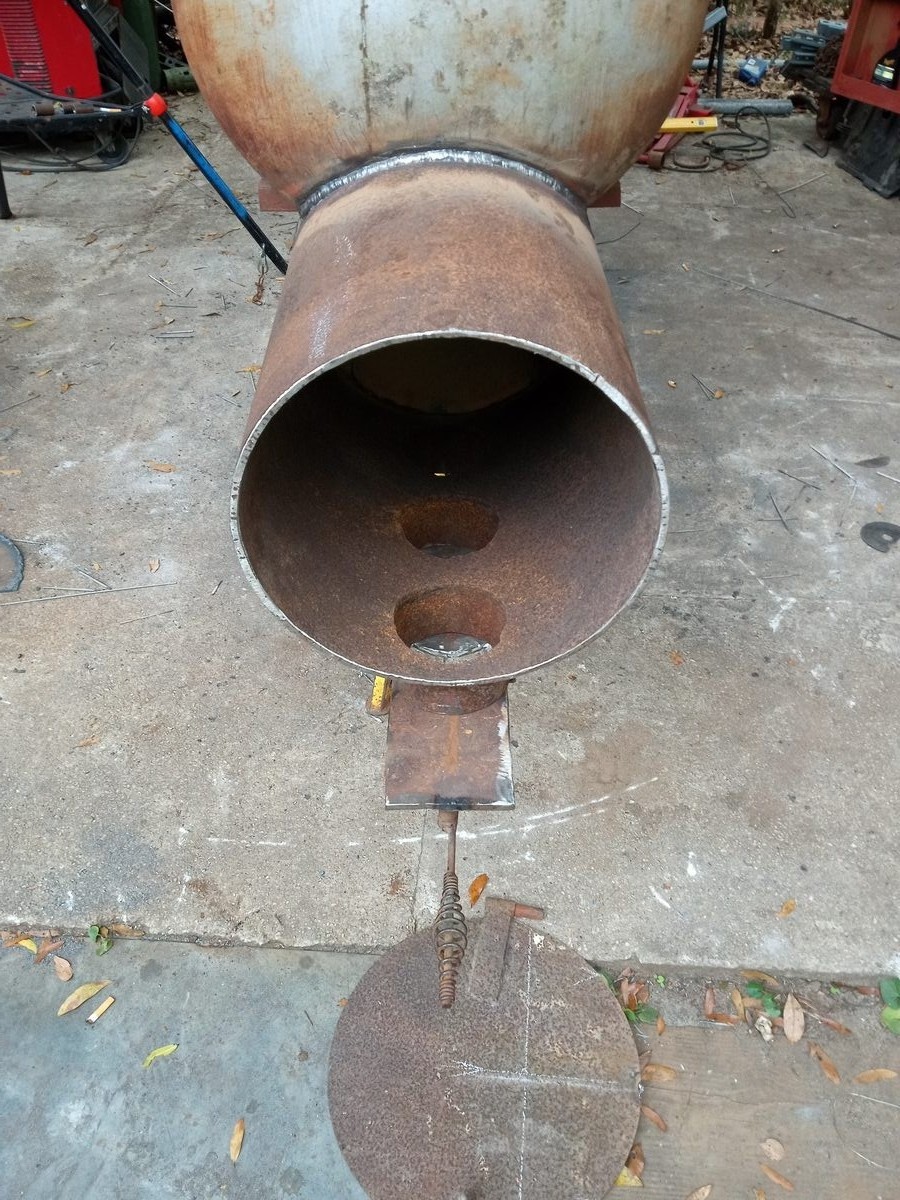 250 Gallon BBQ Smoker - 4